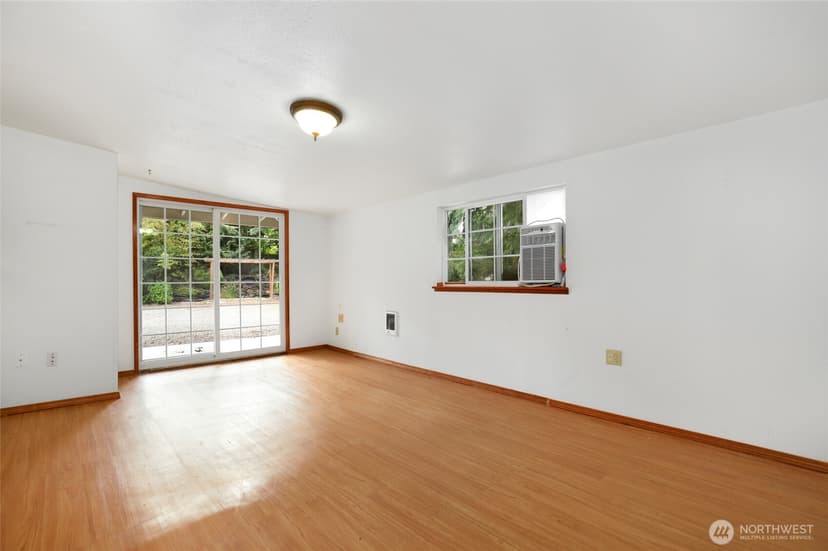 Property photo for 3601 67th Avenue W, University Place photo 8