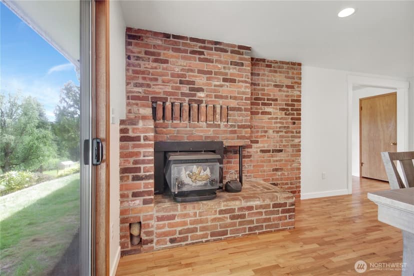 Property photo for 722 172nd Street NW, Arlington photo 13