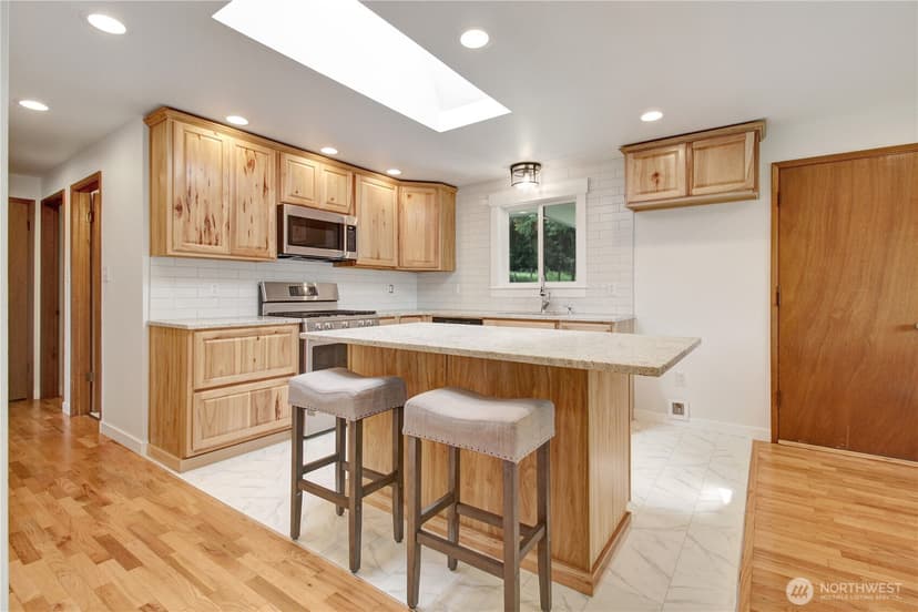 Property photo for 722 172nd Street NW, Arlington photo 9