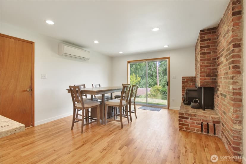 Property photo for 722 172nd Street NW, Arlington photo 12
