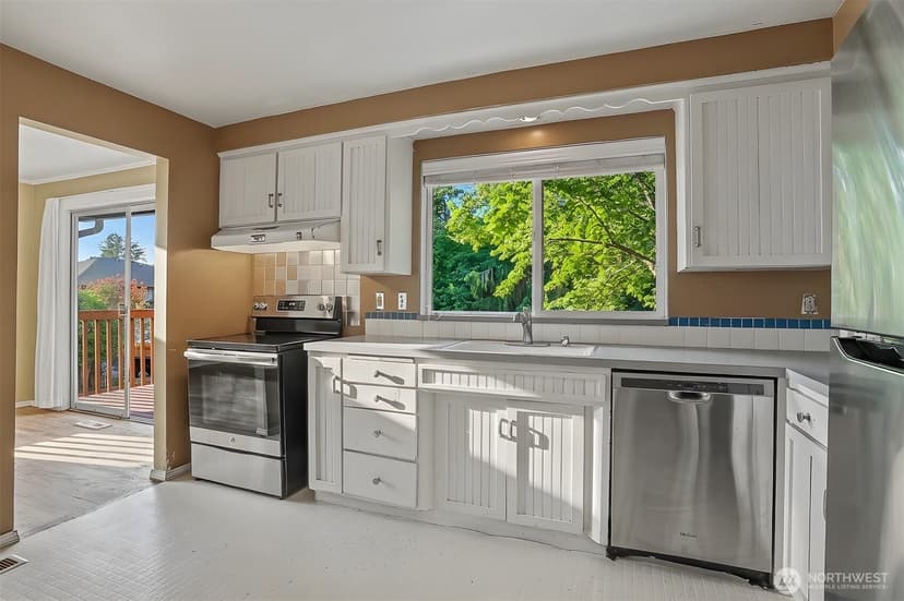 Property photo for 1410 NW 195th Street, Shoreline photo 6