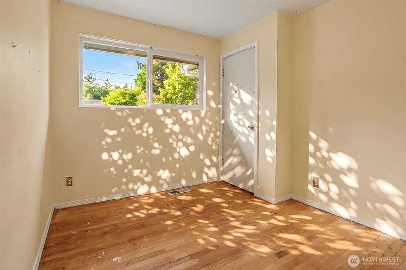 Property photo for 1410 NW 195th Street, Shoreline photo 15