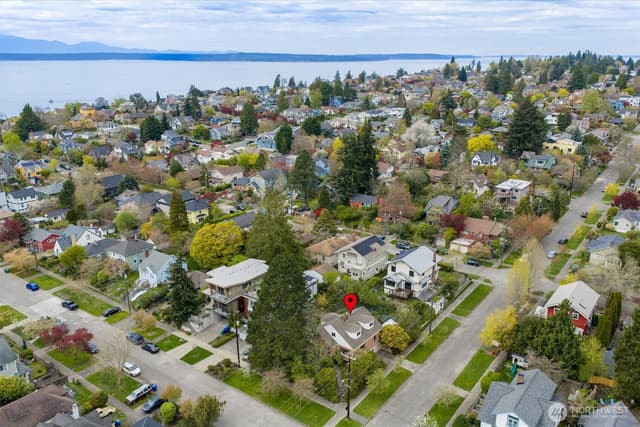Property photo for 3002 NW 70th Street, Seattle photo 2