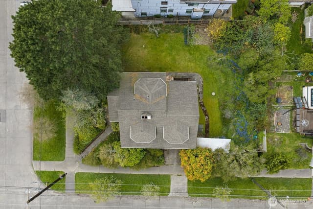 Property photo for 3002 NW 70th Street, Seattle photo 5