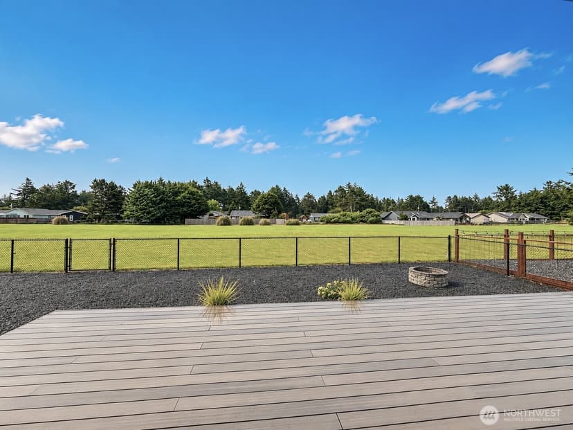 Property photo for 214 Canal Drive NE, Ocean Shores photo 32