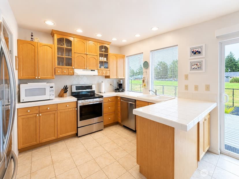 Property photo for 214 Canal Drive NE, Ocean Shores photo 7