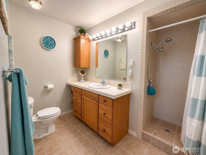 Property photo for 214 Canal Drive NE, Ocean Shores photo 17