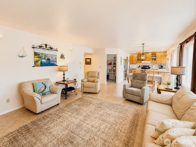 Property photo for 214 Canal Drive NE, Ocean Shores photo 5