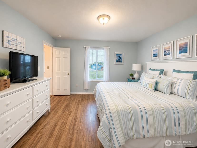 Property photo for 214 Canal Drive NE, Ocean Shores photo 15