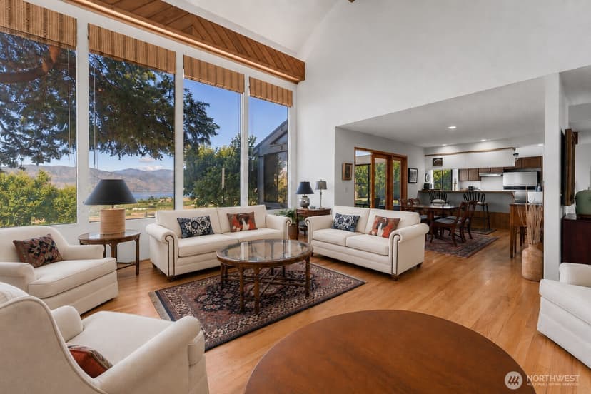 Property photo for 717 N Golf Course Drive, Chelan photo 5