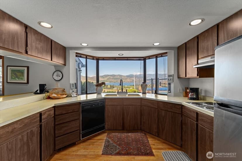 Property photo for 717 N Golf Course Drive, Chelan photo 10