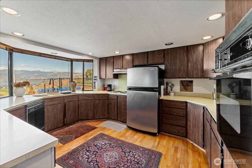Property photo for 717 N Golf Course Drive, Chelan photo 9