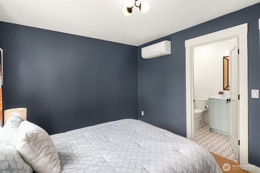 Property photo for 6735 11th Avenue NW, Seattle photo 16