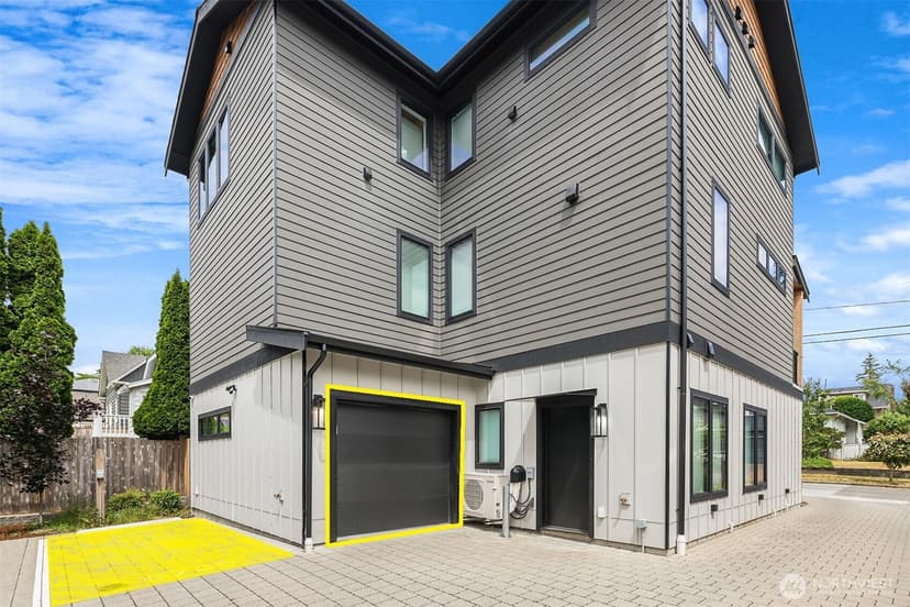 Property photo for 6735 11th Avenue NW, Seattle photo 22