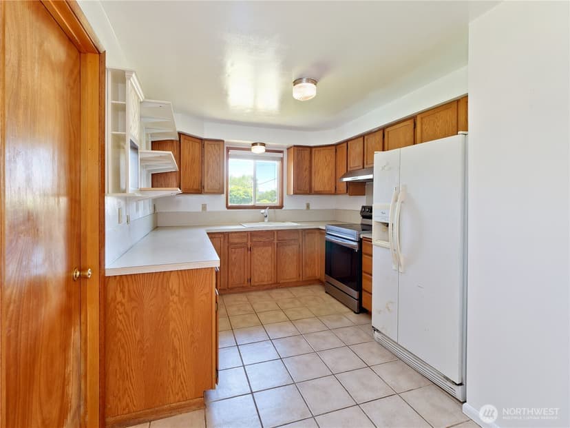 Property photo for 6811 27th Avenue S, Seattle photo 6
