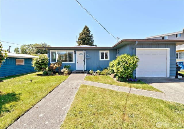 Property photo for 6811 27th Avenue S, Seattle photo 2
