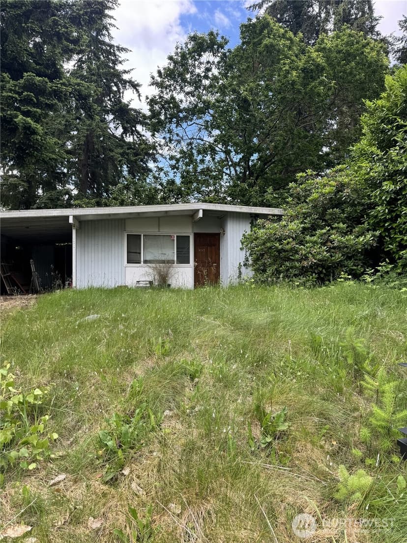 Property photo for 16519 NE 16th Place, Bellevue