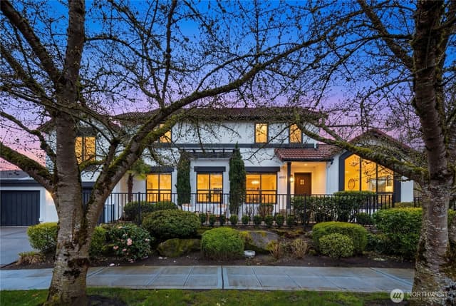 Property photo for 4003 E Newton Street, Seattle