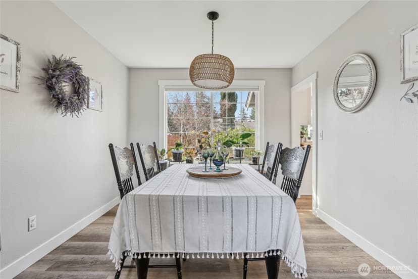 Property photo for 21611 SE 257th Place, Maple Valley photo 6