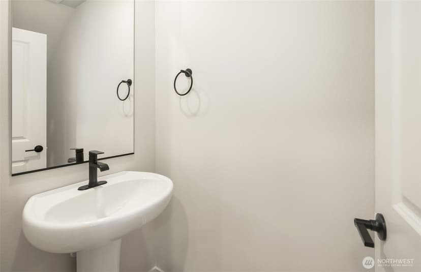 Property photo for 16033 23rd Avenue NE, Marysville photo 10