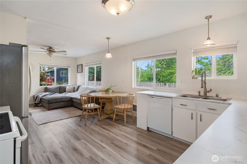 Property photo for 3622 W E Street, Bremerton photo 8