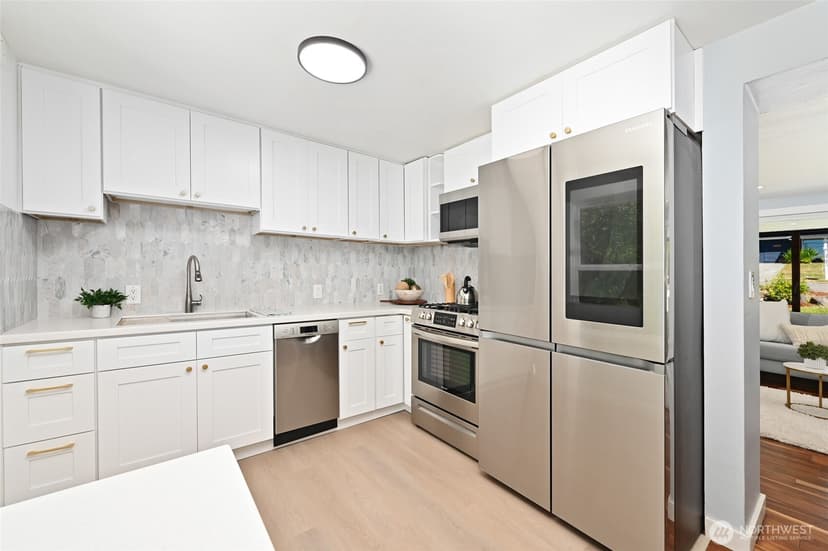 Property photo for 14717 22nd Avenue NE, Shoreline photo 8