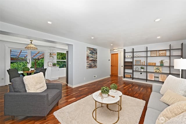 Property photo for 14717 22nd Avenue NE, Shoreline photo 5