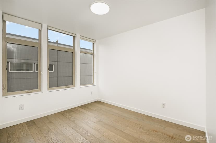 Property photo for 1713 19th Avenue S, Seattle photo 14