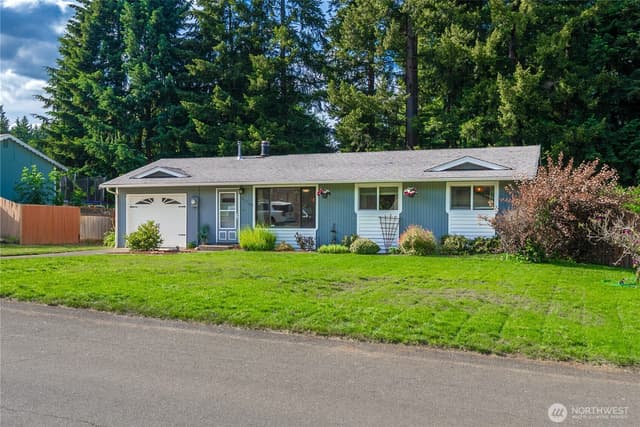 Property photo for 21709 121st Street Ct E, Bonney Lake photo 2