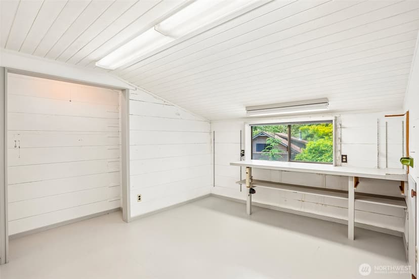 Property photo for 21417 Snag Island Drive E, Lake Tapps photo 25