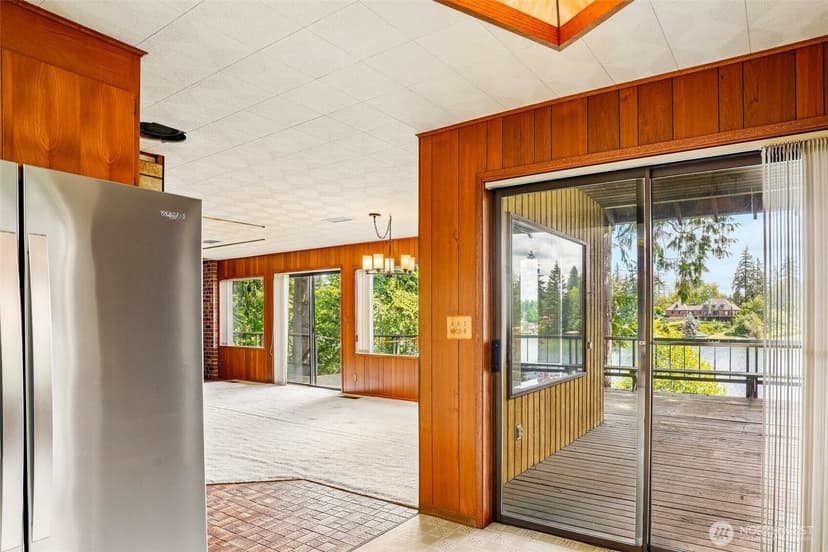 Property photo for 21417 Snag Island Drive E, Lake Tapps photo 12