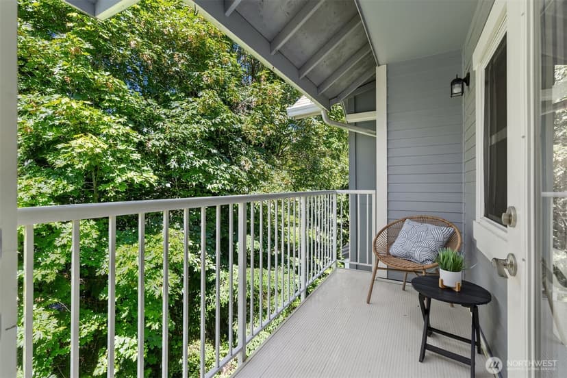 Property photo for 300 High School Road NE #412, Bainbridge Island photo 13