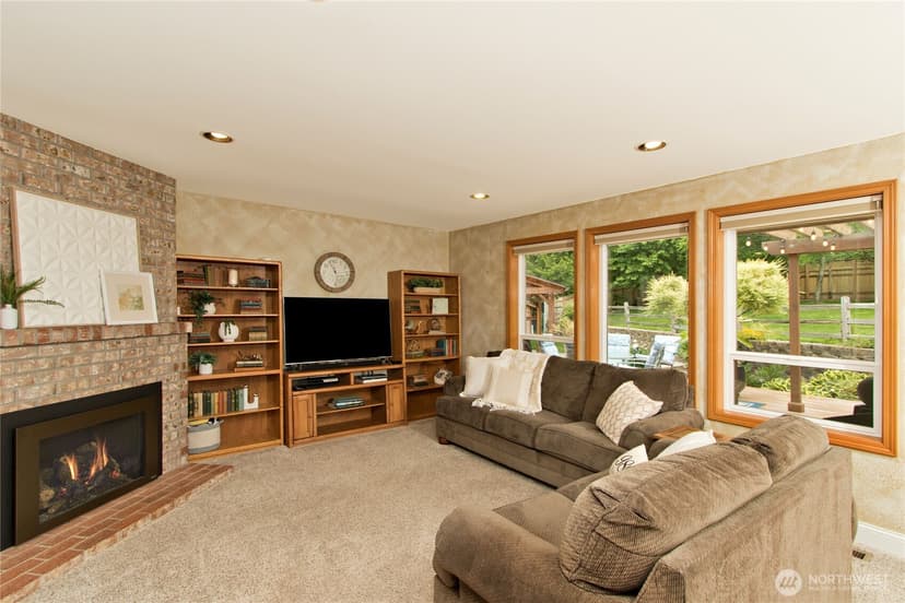 Property photo for 22424 243rd Place SE, Maple Valley photo 16