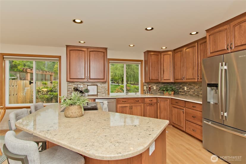 Property photo for 22424 243rd Place SE, Maple Valley photo 4