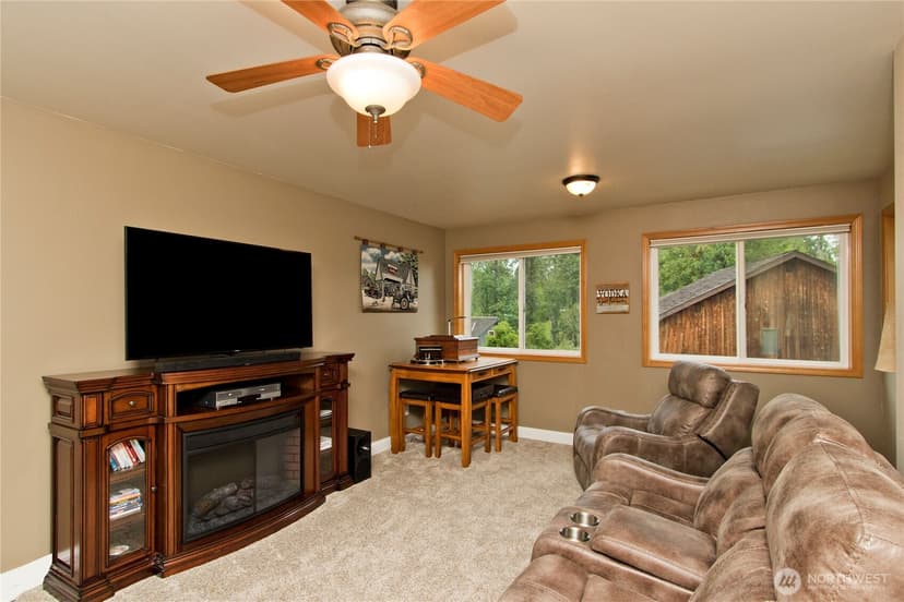 Property photo for 22424 243rd Place SE, Maple Valley photo 27