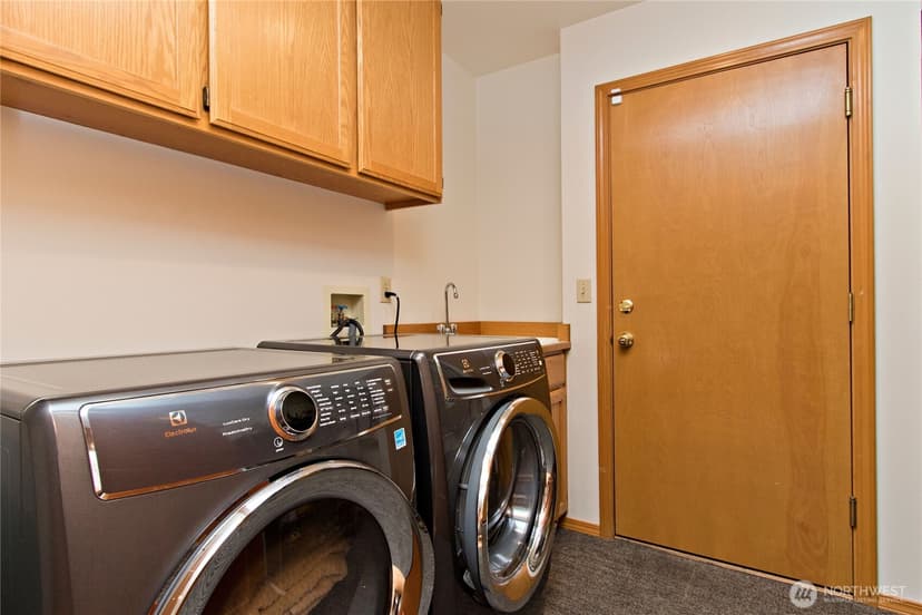 Property photo for 22424 243rd Place SE, Maple Valley photo 30