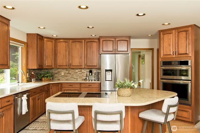 Property photo for 22424 243rd Place SE, Maple Valley photo 5