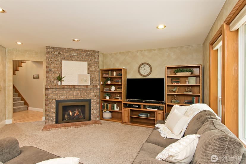 Property photo for 22424 243rd Place SE, Maple Valley photo 17