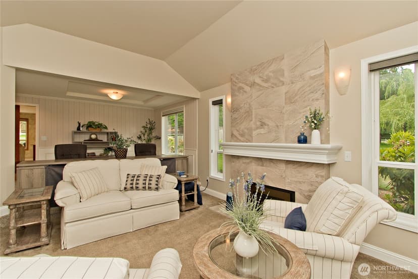 Property photo for 22424 243rd Place SE, Maple Valley photo 9