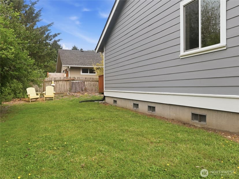 Property photo for 165 N Narwhal Loop NW, Ocean Shores photo 34