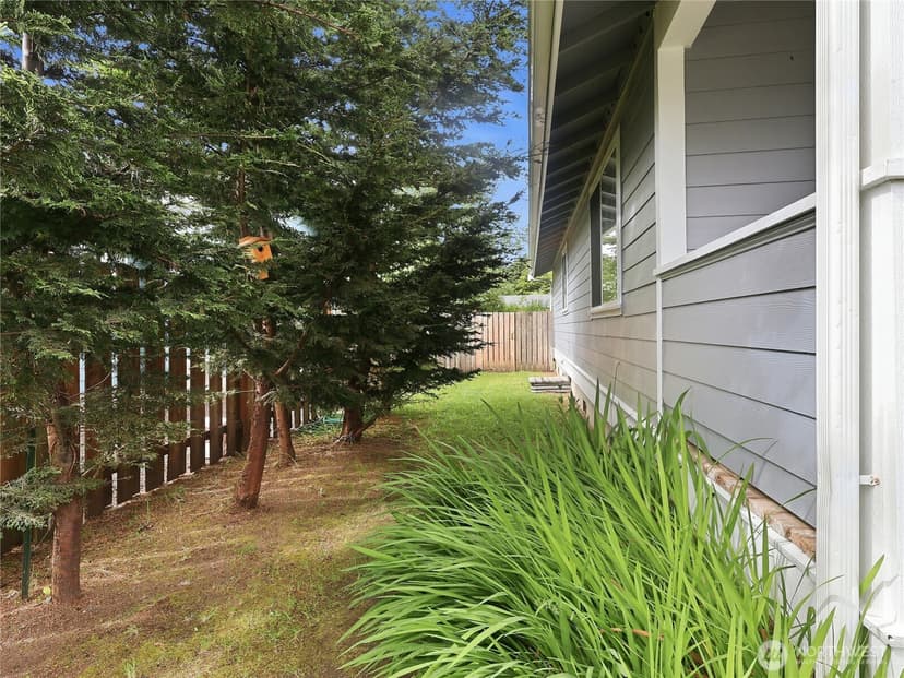 Property photo for 165 N Narwhal Loop NW, Ocean Shores photo 36