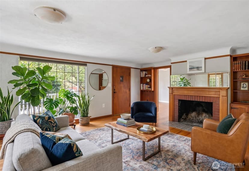 Property photo for 739 N 165th Street, Shoreline photo 6