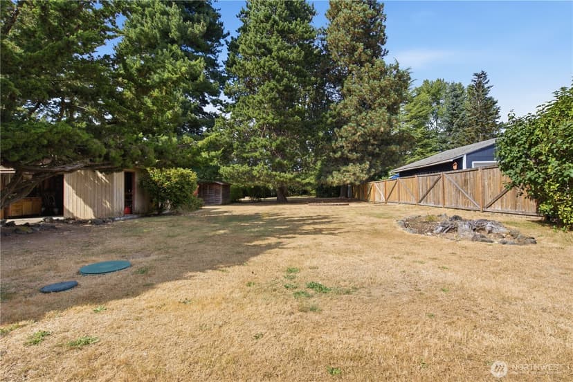 Property photo for 8825 36th Street W, University Place photo 14