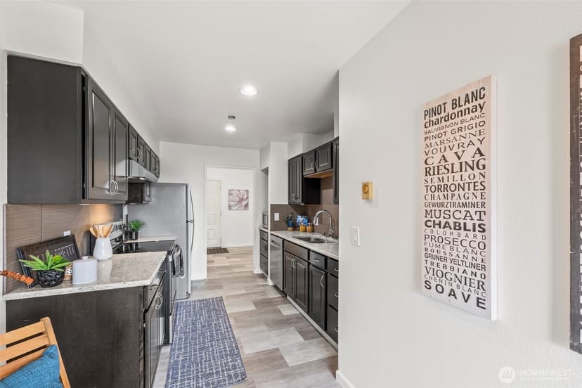 Property photo for 1902 S Bridgeport Way W #205, University Place photo 17