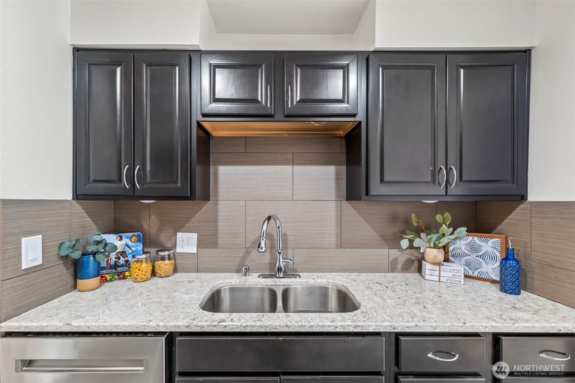 Property photo for 1902 S Bridgeport Way W #205, University Place photo 14