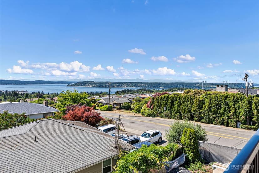 Property photo for 1902 S Bridgeport Way W #205, University Place photo 32