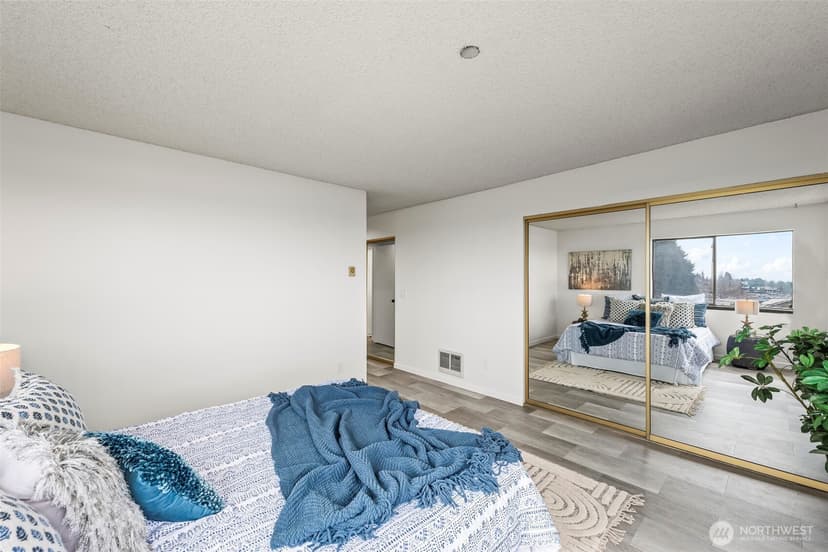 Property photo for 1902 S Bridgeport Way W #205, University Place photo 23