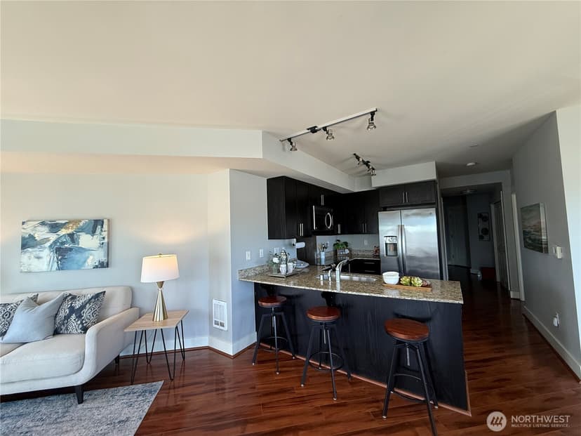 Property photo for 699 John Street #502, Seattle photo 7
