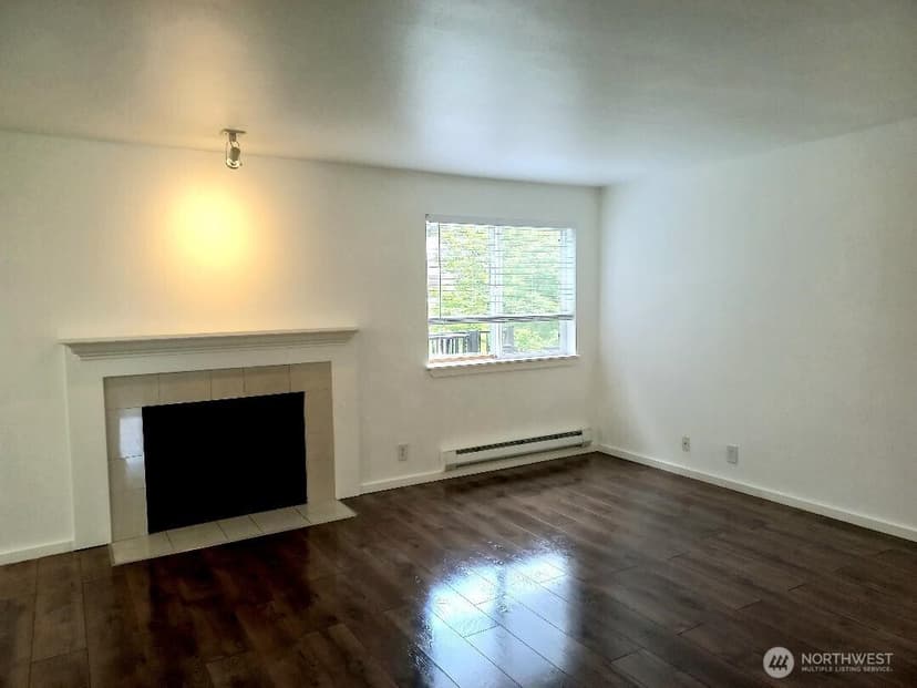 Property photo for 15415 35th Avenue W #E205, Lynnwood photo 6