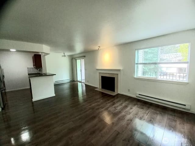 Property photo for 15415 35th Avenue W #E205, Lynnwood photo 4